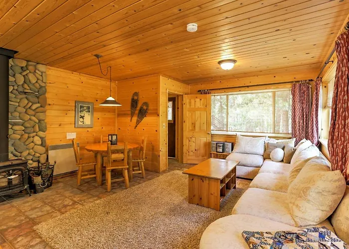 Romantic Riverfront Cottage - 1 Mile To Winthrop!
