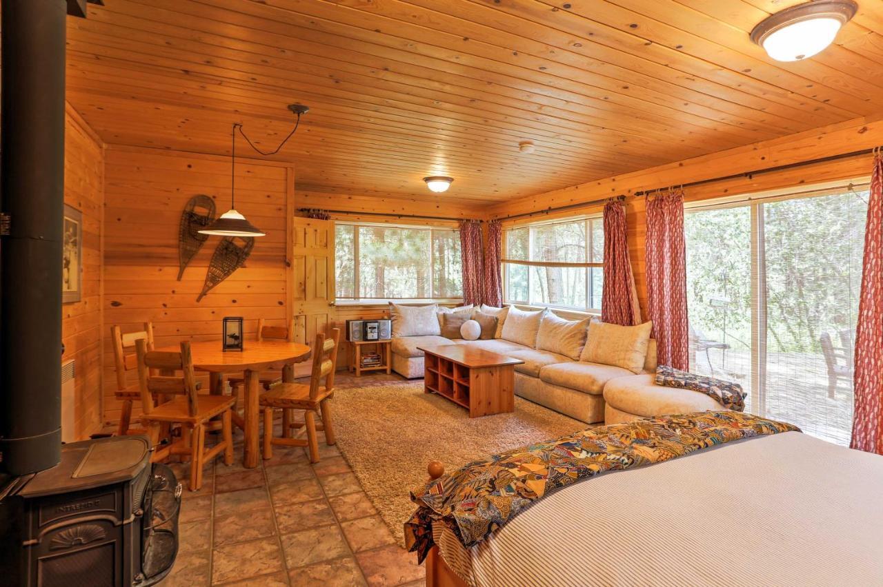 Romantic Riverfront - 1 Mile To Winthrop!