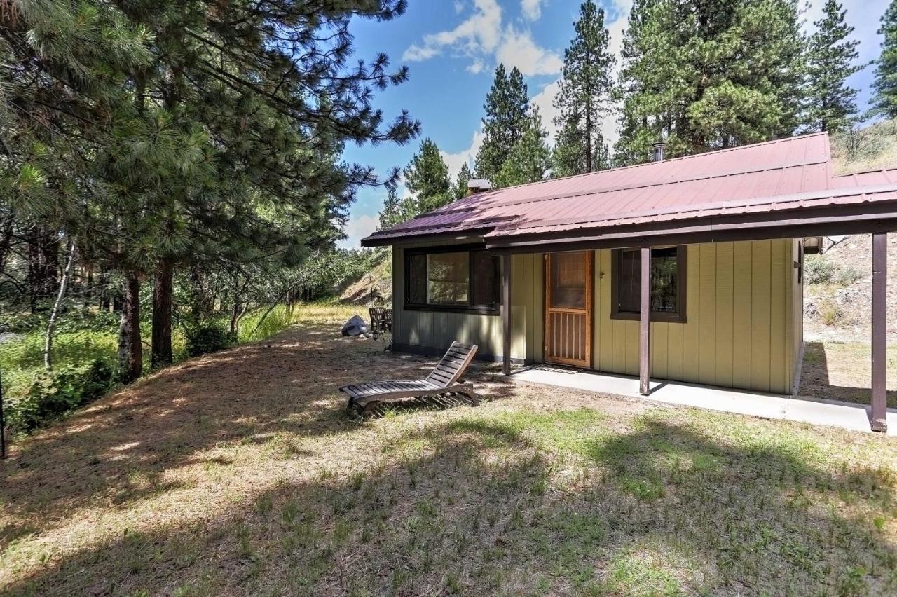 Holiday home Romantic Riverfront - 1 Mile To Winthrop! *
